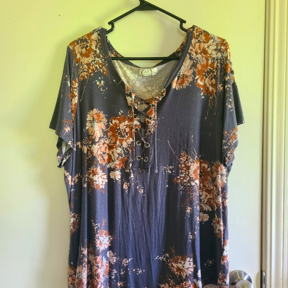 Maurices floral shirt